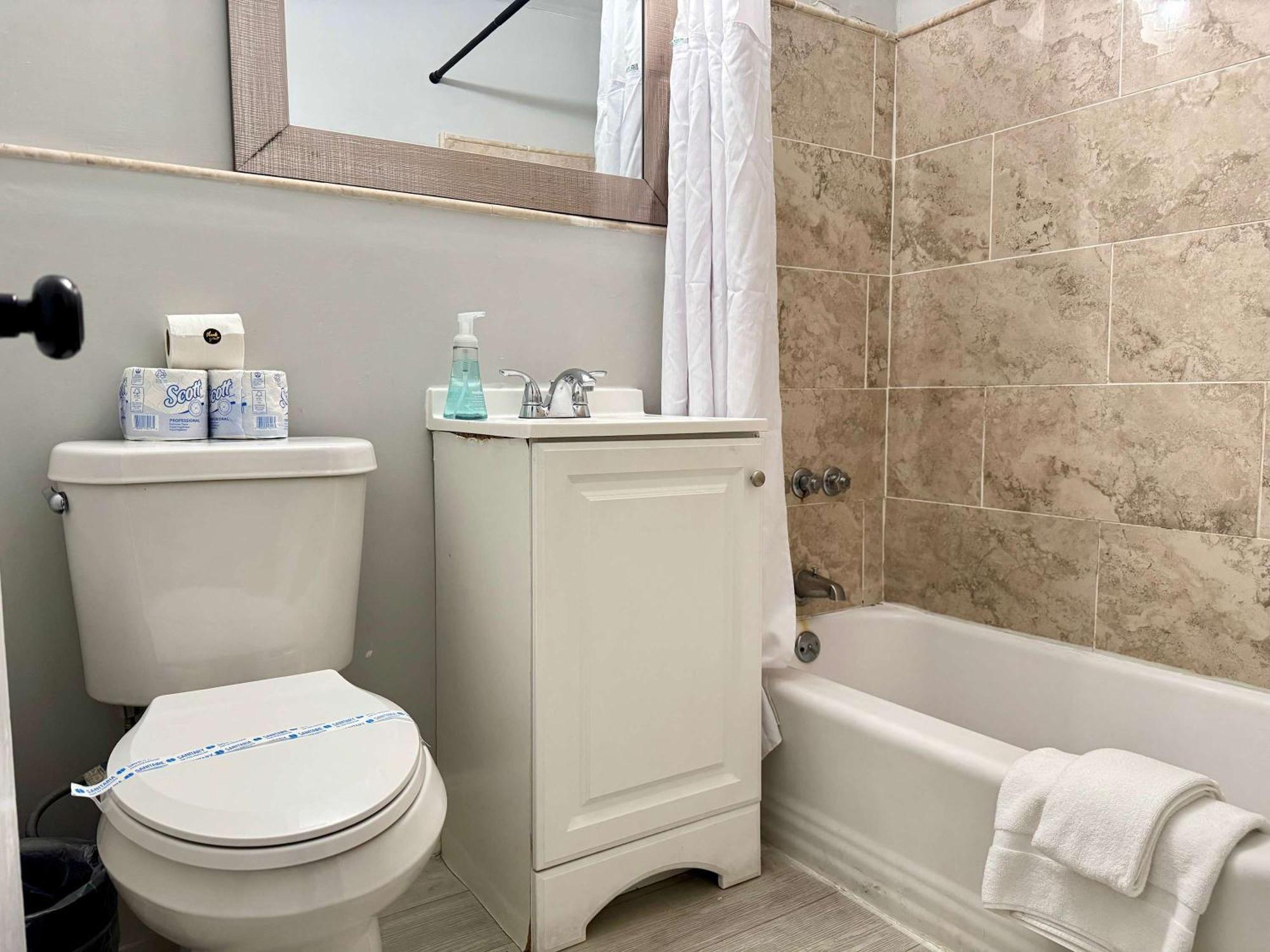 Atl Downtown 2Br King Bed Free Parking Lm2007 Villa Атланта Екстериор снимка